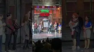 Alfombra Verde y funci&oacute;n de #LaTienditaDeLosHorrores por los 37 a&ntilde;os de carrera de Chantal Andere