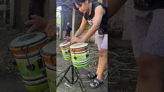 Main kendang di depan kandang sapi #epepkendang