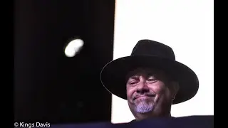 Louie Vega spinning 'Nightlife'  London UK (RSD 2019)