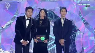 181106 Bang Shin Hyuk wins Producer Of The Year @ 2018 Genie Music Awards