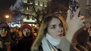 Львів 2024: Різдвяний вертеп і колядники біля ватри у центрі Львова  Lviv Christmas