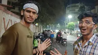 Aaj toh dominos vala bhi wafer chat khaane aagaya 😌