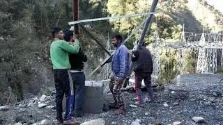 Double pole structure  eraction