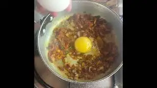Egg 🥚 Bhurji #egg #cooking #food #foodblogger #foodie #eat #healthy #protein #breakfast #shorts #yt 