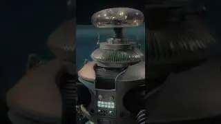 🤖 Robot vs Robotoid Round 1 -  Lost in Space Battle Restored in 4K Color 🎥 aired Feb 9, 1966.