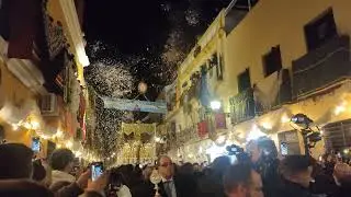 procesión Congreso de Piedad Popular  Sevilla 2024, la esperanza macarena por calle parras parras 2ª