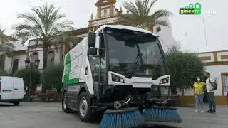 El Ayuntamiento de Gines incorpora una nueva máquina barredora a las labores de limpieza viaria