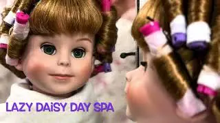 Betsy McCall Goes To The Hair Salon!