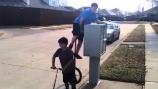 Tucker giraffe unicycle