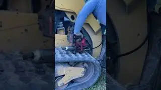 Milwaukee Battery Powered Grease Gun | Best Way To Grease Equipment