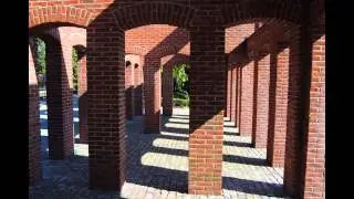 Per Kirkeby - Murstensskulptur Humleb&aelig;k Station (1994)