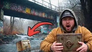 This STOLEN SAFE was Dumped at the river, and I FOUND IT 