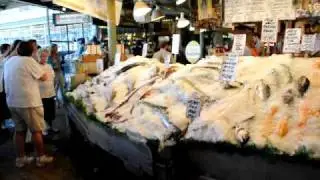 Pike Place Fish Market - Throwing Sockey Salmon in Seattle