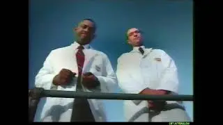 2000 Whiskas Cat Food Funny Commercial - Scientists Drop Cat Food From Top of Building