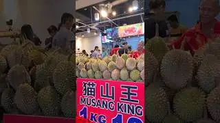 Where to Buy Musang King Durian #singapore #singaporetravel #durian #food