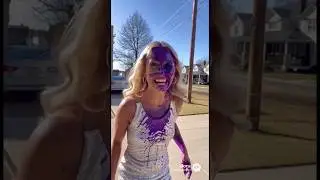 Crazy Influencer - Porch Pirate Bait Box to the Face