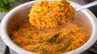 Pink Tehri | Tamatar ke Masaledar Chawal 😍 | Simple matar Rice Recipe | Veg Rice