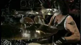 Kiss Symphony: Alive IV - Love Gun