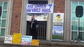 Ellesmere Port Stands Against Fracking - Tina Rothery (Green Party) (Sat 18 Nov 2017) (107 News)