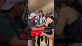 pinay panalo sa punong braso o arm wrestling sa Hongkong.