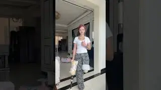 Amy SAK amputee holding her prosthetic leg