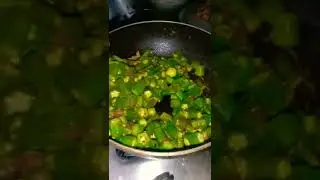 bhindi#foodie #desifoodrecipe #foodlover#recipeinhindi #bhindimasala#subji #cookingchannel #pakodara