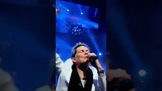 Ностальгия по поп-музыке 90-х: &laquo;Every Morning&raquo; Sugar Ray вживую 🎤