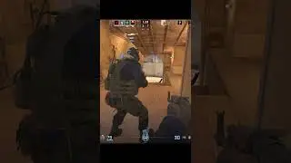 CS2 Headshot! 😱 | Quick Kill #shorts #counterstrike2 #headshot #gaming #source2 #clutch #fpsgaming