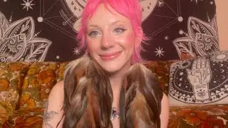Wolf Woman Vibes: Unboxing the Wild Woman Oracle Deck