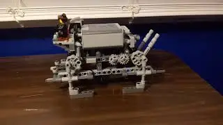 Lego Lucy's 4-leg Walker Mech
