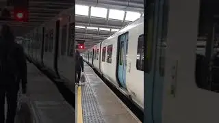 Thameslink Class 700 - 700012 arriving at Blackfriars on 30/07/21 #Shorts