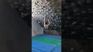 Low Gravity V11/8A | School Room Bouldering