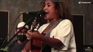 Jordan Wei Trio ft. Leandra Lane & Sebastian Ho - Motown Madness
