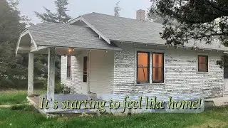 Little House kitchen 
