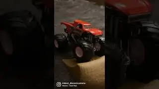 MonsterJam&rsquo;s Slinger custom