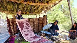 Nomad Life : Baking local bread in the mountains and cooking lunch for guests