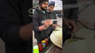 Hardworking man making Amazing 1 egg chowmein Rs-30 😯 | Spicy chowmein | Street food