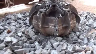 Pig iron loading into containers