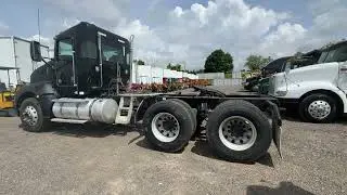 2014 KENWORTH T660 TANDEM AXLE ROAD TRACTOR