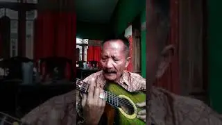 Bapak Bapak Nyari pake Gitar Alus Banget Laguya Petikannya Mantap