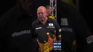 Mervyn King being himself 😬😳🤣 Darts #shorts Dart