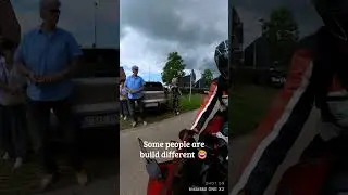 Some people are build different #shorts #femalebikeridercommunity