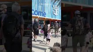 Компания Royal Caribbean предупреждает гостей о многочасовой задержке рейса лайнера Harmony of th...