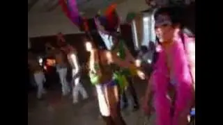 peresentacion de samba en evento familiar de la academia dancing days