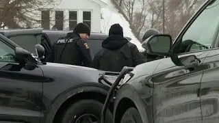 Detroit police arrest suspect after chase, brief standoff