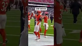 In the mood for Sunday Night Football 🐻🤝🐻