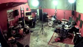 3 Drummers, 3 Kits - Improv Drum Solo/Jam Ft. Jeremy Davis & Lenny Vitulli