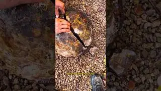 bongkahan batu akik raksasa