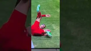 Musiala sufre escalofriante lesi&oacute;n en el tobillo 😱 &iexcl;Donnarumma rompe en llanto! #Shorts #shortsvideo