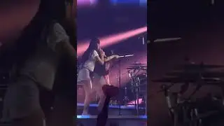 Black pink jennie being a drummer🥁 #blackpink #jennie #lisa #jisoo  #ros&eacute;  #concert #live